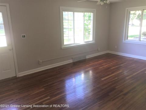 310 W Madison St, Dewitt, MI 48820 photo 17