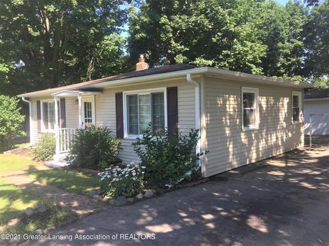 310 W Madison St, Dewitt, MI 48820 photo 2
