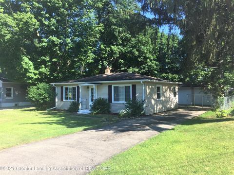 310 W Madison St, Dewitt, MI 48820 photo 1