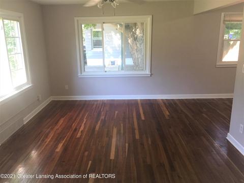 310 W Madison St, Dewitt, MI 48820 photo 10