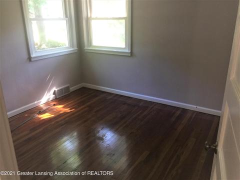 310 W Madison St, Dewitt, MI 48820 photo 15
