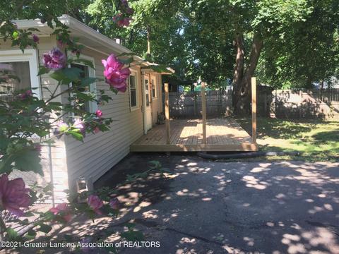 310 W Madison St, Dewitt, MI 48820 photo 5