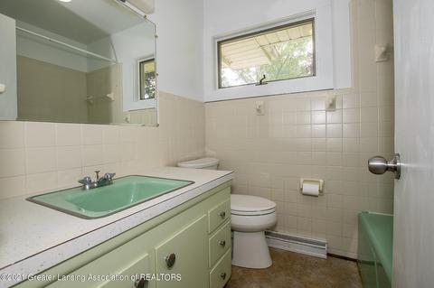 13005 E Melody Rd, Grand Ledge, MI 48837 photo 7