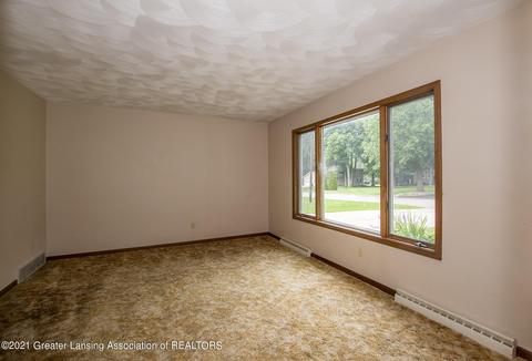 13005 E Melody Rd, Grand Ledge, MI 48837 photo 5