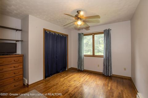 13005 E Melody Rd, Grand Ledge, MI 48837 photo 9