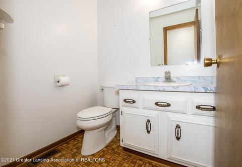 13005 E Melody Rd, Grand Ledge, MI 48837 photo 10