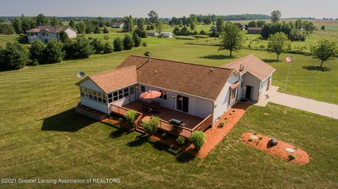 10660 S Airport Rd, Dewitt, MI 48820 photo 3