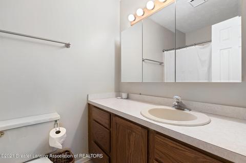 812 W Amesbury Dr, Dewitt, MI 48820 photo 16