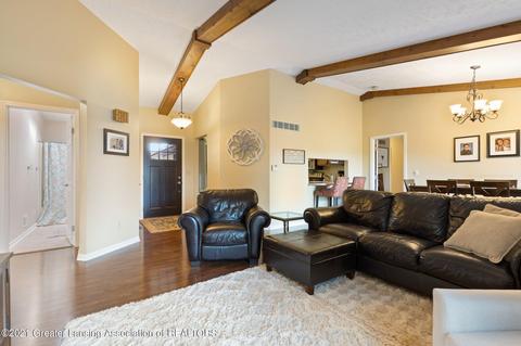 812 W Amesbury Dr, Dewitt, MI 48820 photo 12