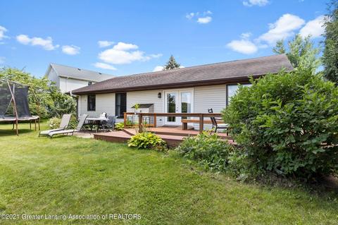 812 W Amesbury Dr, Dewitt, MI 48820 photo 32