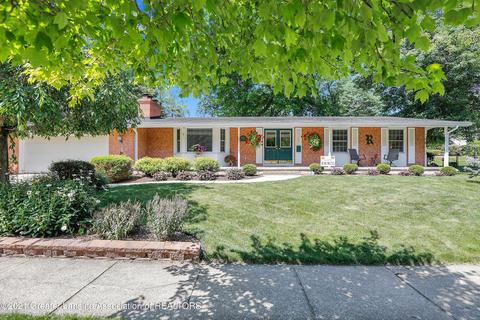 838 E Scott St, Grand Ledge, MI 48837 photo 1