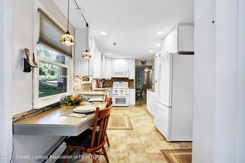838 E Scott St, Grand Ledge, MI 48837 photo 13