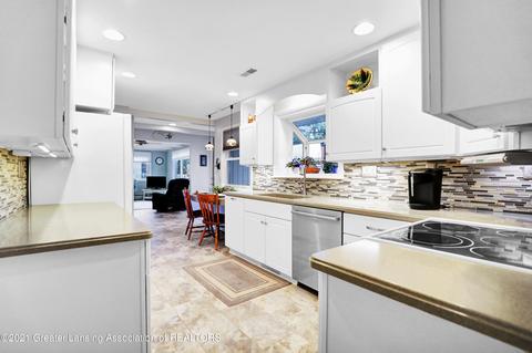 838 E Scott St, Grand Ledge, MI 48837 photo 14