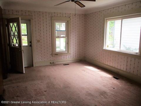 611 Smith Ave, Lansing, MI 48910 photo 10