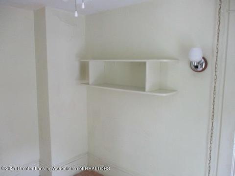 611 Smith Ave, Lansing, MI 48910 photo 15