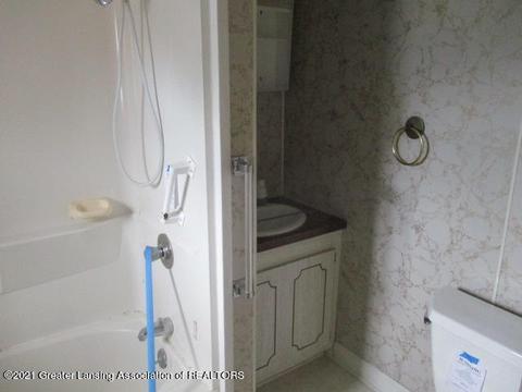 611 Smith Ave, Lansing, MI 48910 photo 20