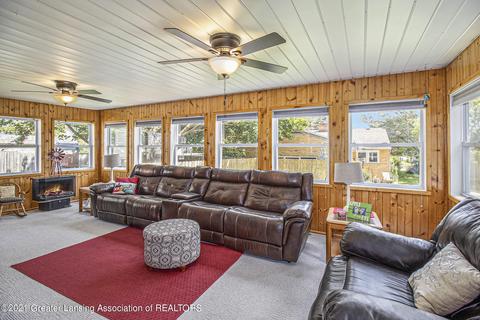 507 E Mcconnell St, Saint Johns, MI 48879 photo 8