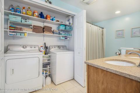 507 E Mcconnell St, Saint Johns, MI 48879 photo 11