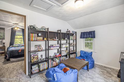 507 E Mcconnell St, Saint Johns, MI 48879 photo 14