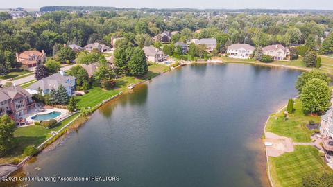 311 W Spring Meadows Ln, Dewitt, MI 48820 photo 3