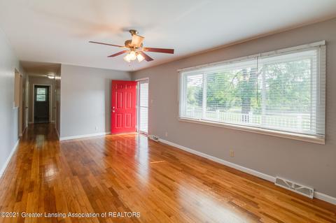 919 Wolverine Rd, Mason, MI 48854 photo 6
