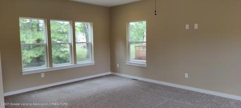 802 Starlight Way, Perry, MI 48872 photo 4
