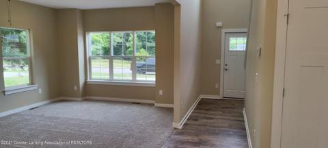 802 Starlight Way, Perry, MI 48872 photo 3