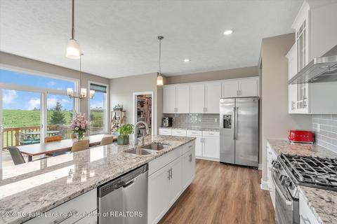 3815 Mesa Verde Blvd, Dewitt, MI 48820 photo 17