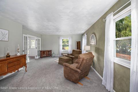 1441 Maycroft Rd, Lansing, MI 48917 photo 6