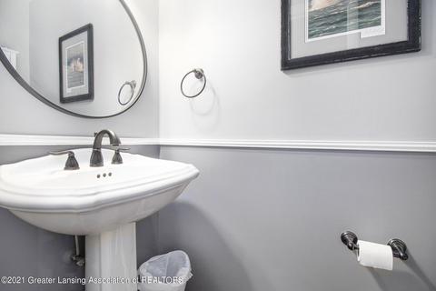 1441 Maycroft Rd, Lansing, MI 48917 photo 7