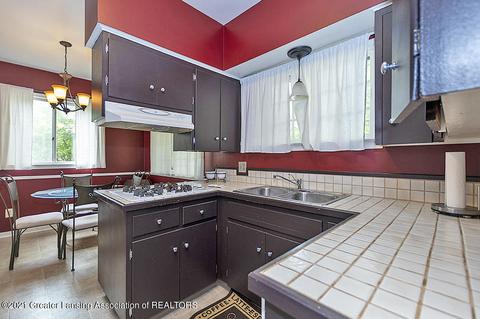 3200 Sunnylane, Lansing, MI 48906 photo 9