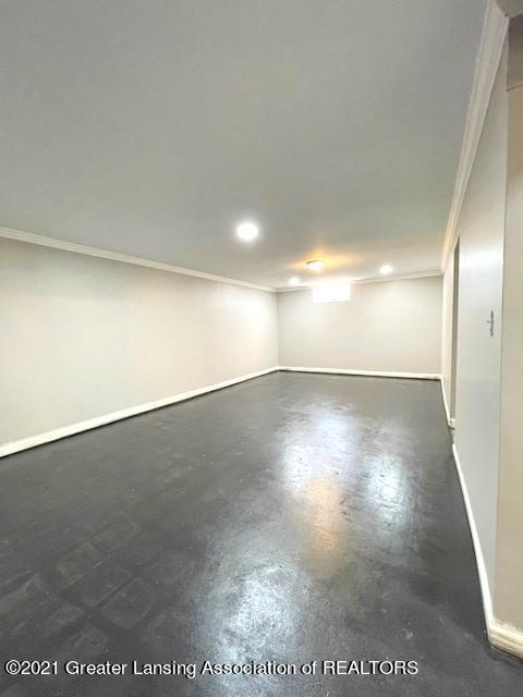 2121 Riverside Ct, Lansing, MI 48906 photo 25