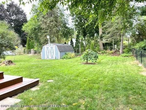 2121 Riverside Ct, Lansing, MI 48906 photo 33