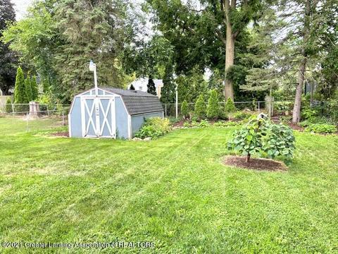 2121 Riverside Ct, Lansing, MI 48906 photo 34
