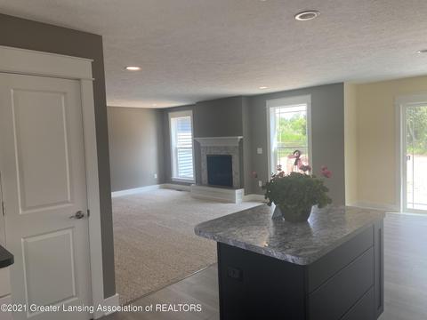 2805 Lindsey Rd, Jackson, MI 49201 photo 4