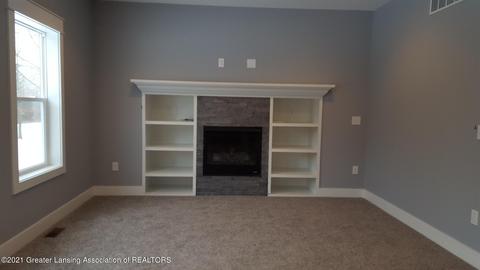 3809 Thorncrest Dr, Jackson, MI 49203 photo 4