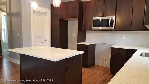 3809 Thorncrest Dr, Jackson, MI 49203 photo 8
