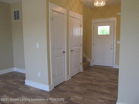 2816 Lindsey Rd, Jackson, MI 49201 photo 2