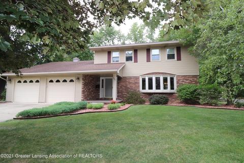 305 E Park St, Saint Johns, MI 48879 photo 1