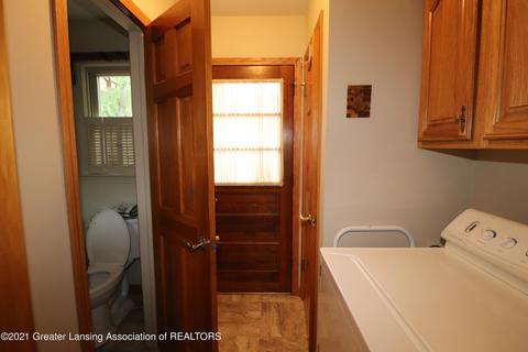 305 E Park St, Saint Johns, MI 48879 photo 24