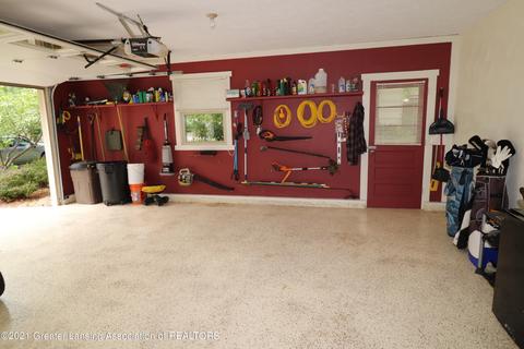 305 E Park St, Saint Johns, MI 48879 photo 49