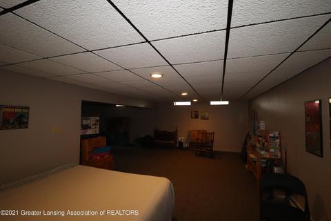 305 E Park St, Saint Johns, MI 48879 photo 35