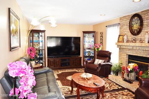 3940 E Sunwind, Okemos, MI 48864 photo 4