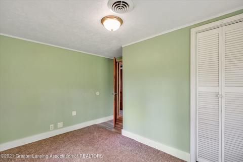 9702 S Clinton Trl, Eaton Rapids, MI 48827 photo 16