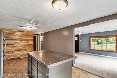 9702 S Clinton Trl, Eaton Rapids, MI 48827 photo 6