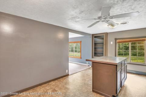 9702 S Clinton Trl, Eaton Rapids, MI 48827 photo 8