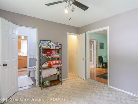 1024 Britten Ave, Lansing, MI 48910 photo 14