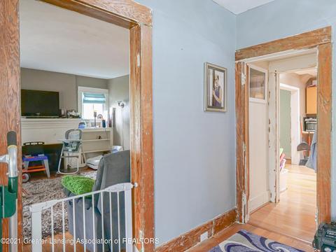 1024 Britten Ave, Lansing, MI 48910 photo 6