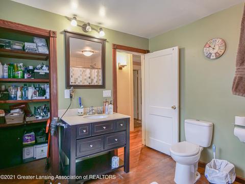 1024 Britten Ave, Lansing, MI 48910 photo 29