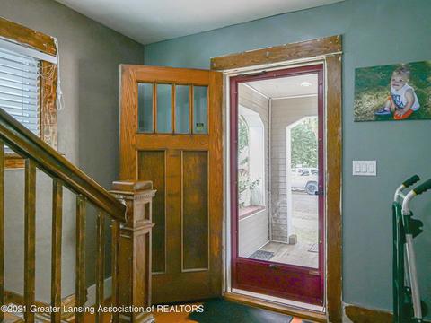 1024 Britten Ave, Lansing, MI 48910 photo 4